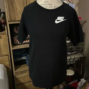 Nike Black Crew Neck Tee - Small